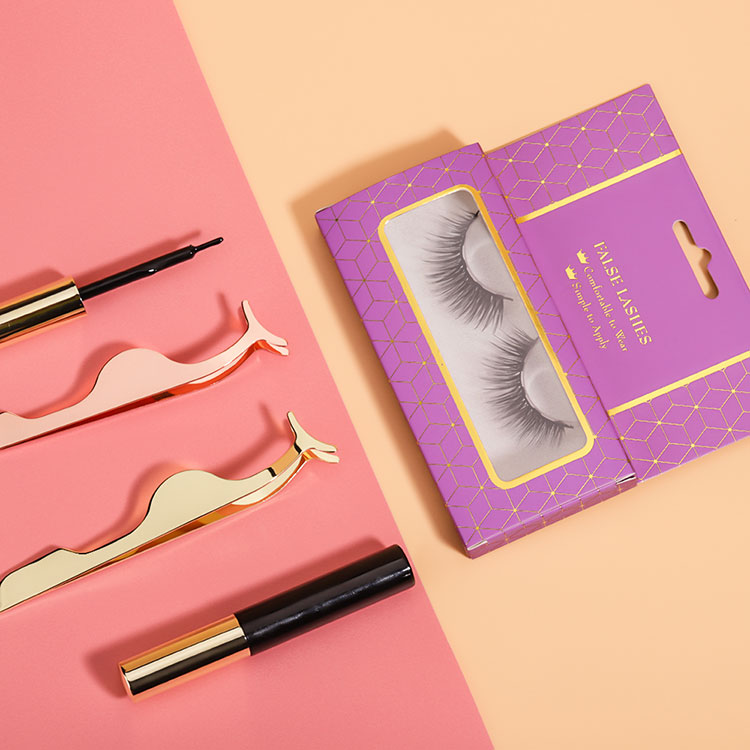 まつげエクステ用の低感度リムーバーの選び方: 成分ガイド